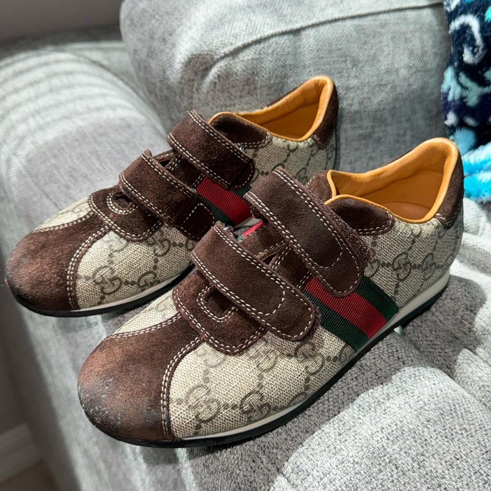 BOYS GUCCI Velcro shoes
